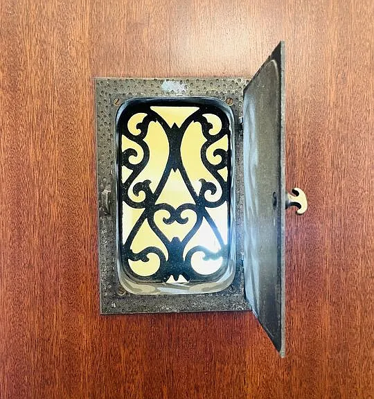 203 N Doheny Dr — Photo 30
