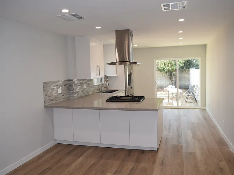 8848 Katherine Ave — Photo 18