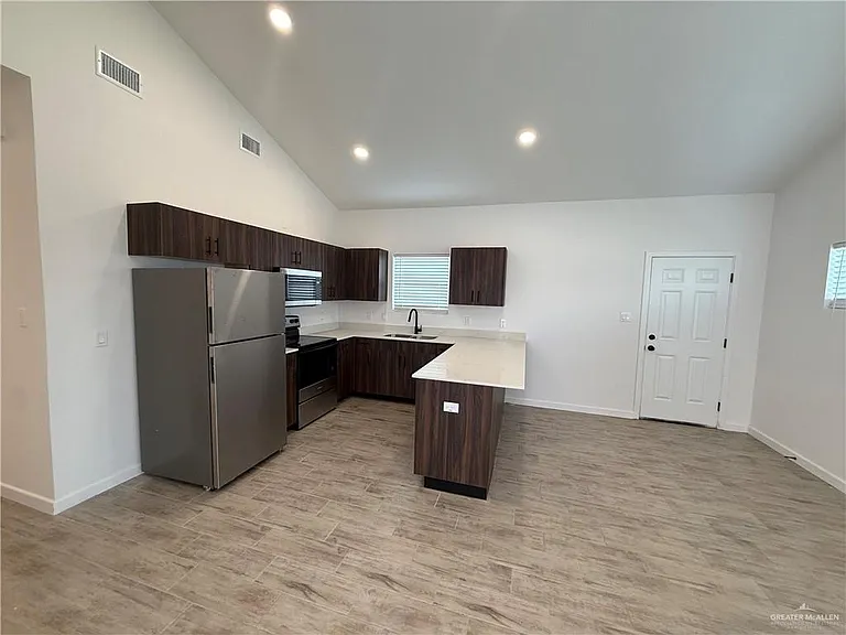 2701 Brownjay Rd #3 — Photo 2