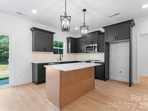 4th image of 5250 Rocky River Crossing Rd