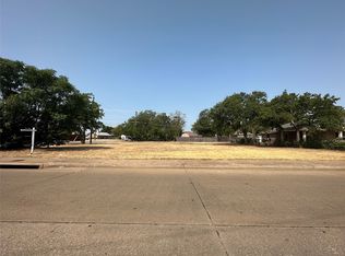 3717 Savage St, Dallas, TX 75209