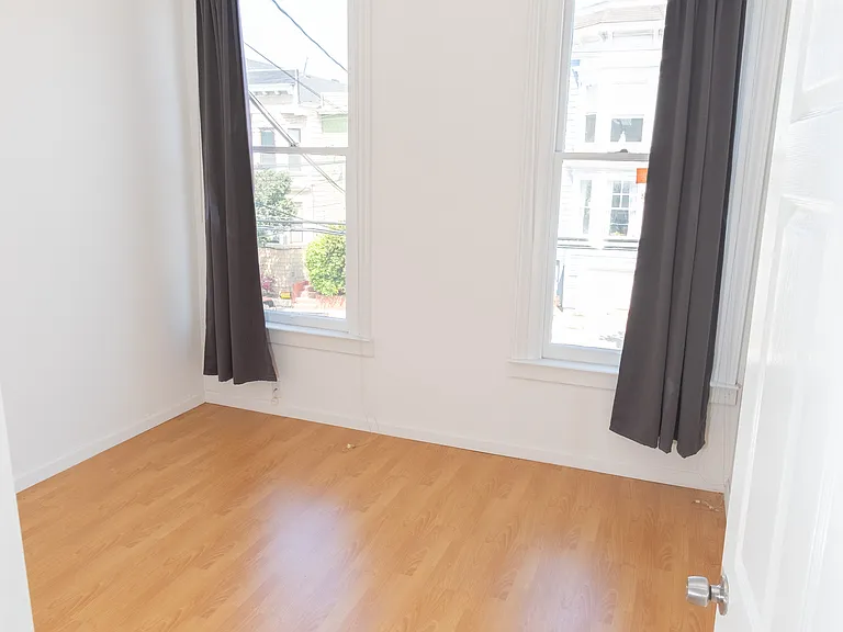 1030A York St — Photo 22