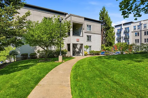 Terrace At Columbia Knoll Apartments Photo 1