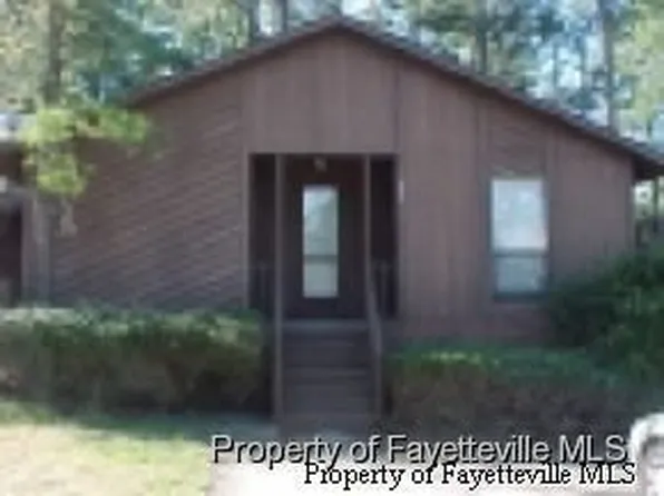 727 Hedgelawn Way, Fayetteville, NC 28311