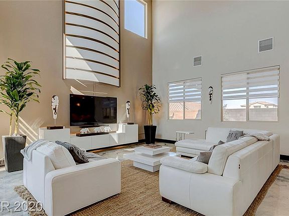 4th image of 404 Via San Remo Cir