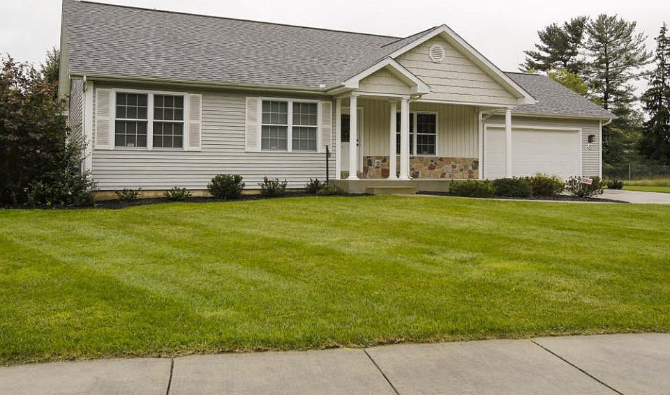 133 beacon ridge dr-101