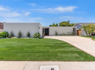 707 Patolita Dr, Corona Del Mar, CA 92625