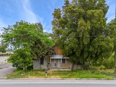 1044 Main St, Riverside, CA, 92501