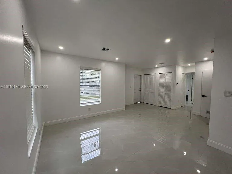 2850 NW 7th St — Photo 2
