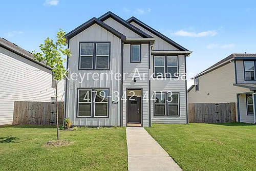 4808 Planetree St Photo 1