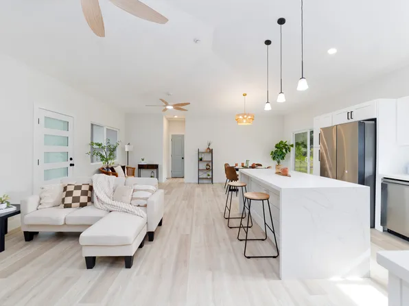 15-1926 10th Ave, Keaau, HI 96749