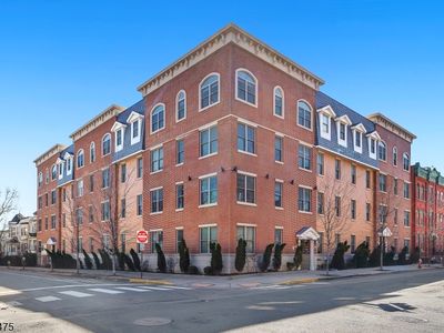 974 Summit Ave #401, Jersey City, NJ, 07307