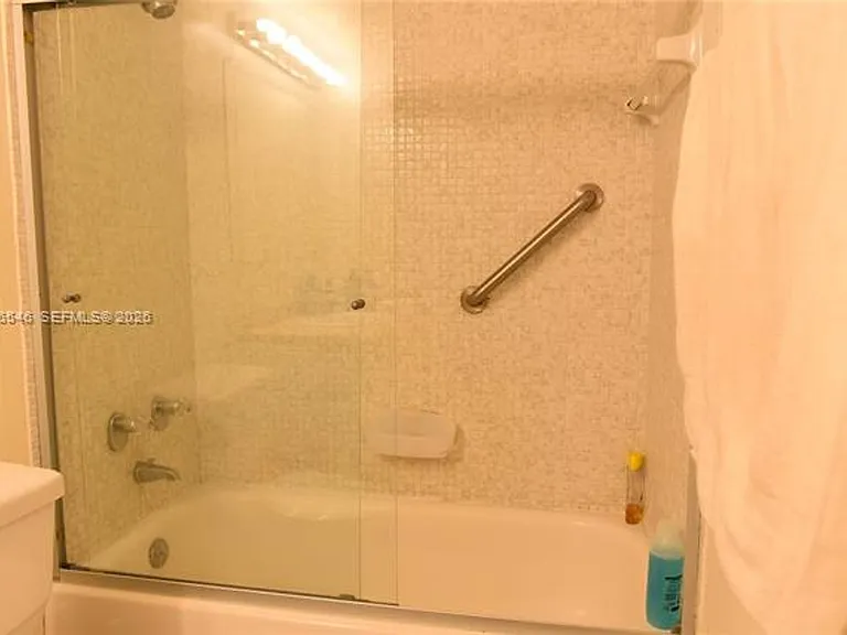 5555 Collins Avenue Cu #8K — Photo 21