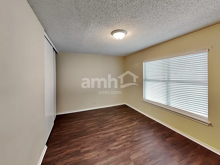 8066 Chestnut Cape Dr — Photo 14