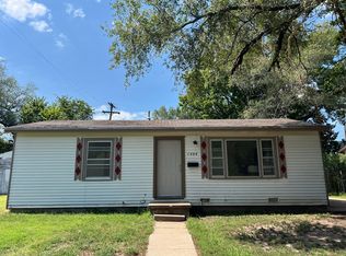 1404 Custer Rd, Junction City, KS 66441