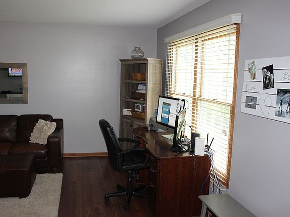 Den/Living Room