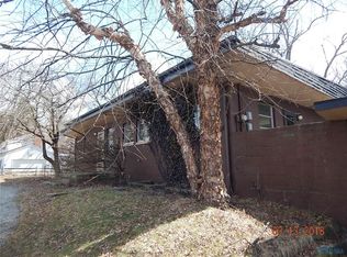 14741 Sand Ridge Rd, Bowling Green, OH 43402