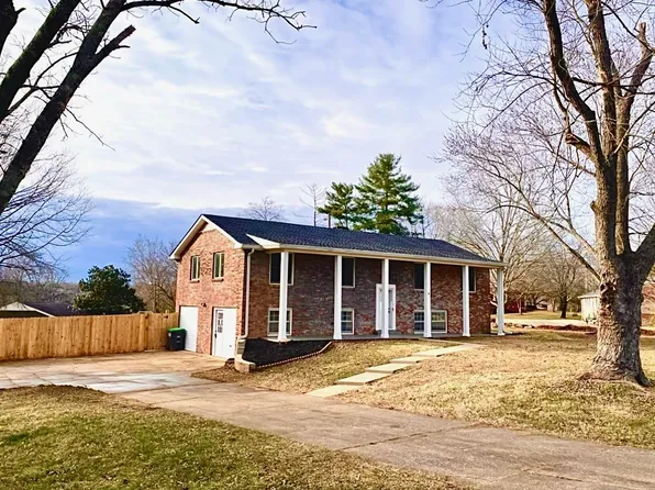 1256 Hillwood Dr, Clarksville, TN 37040