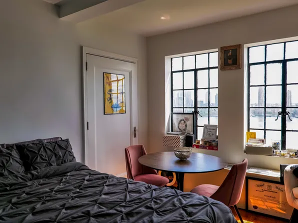 5 Tudor City Place image 6 of 14