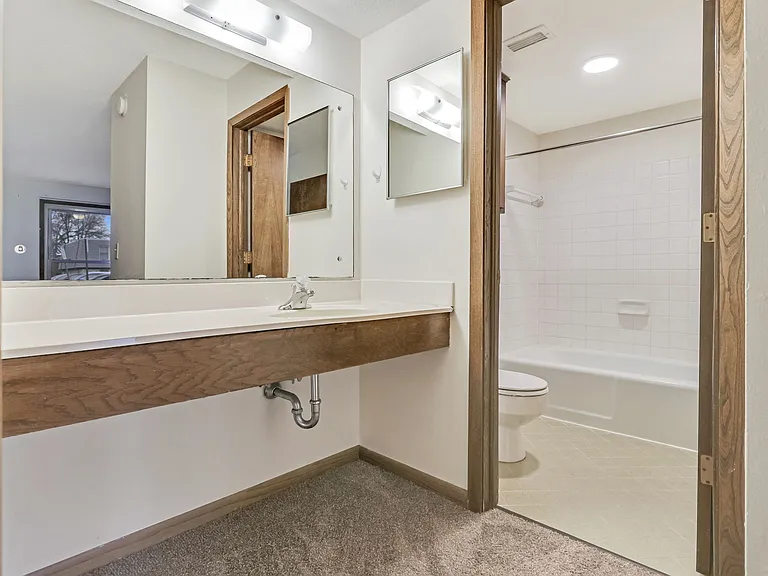 805 11th Ave S #4 — Photo 8