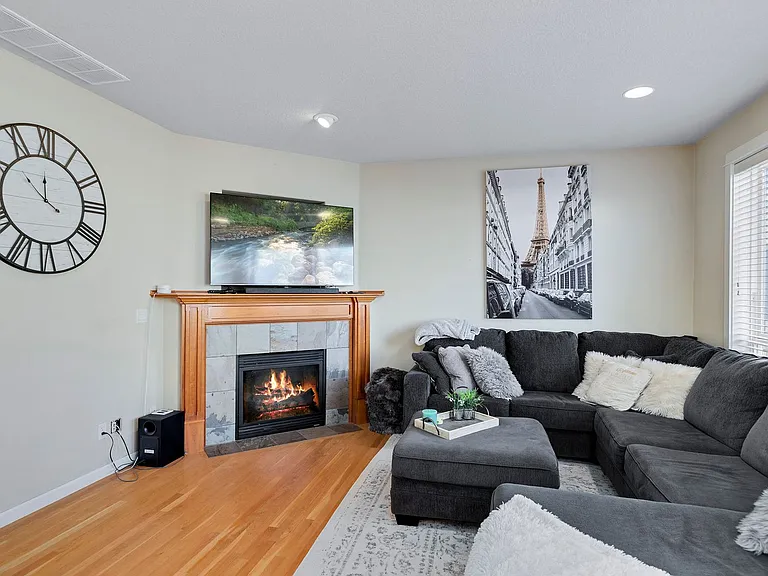 336 SE 14th Pl — Photo 13
