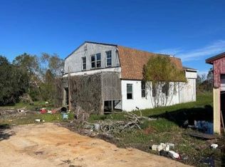 1314 6th St, Angleton, TX 77515