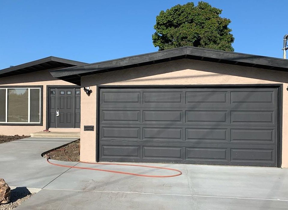 1st image of 2544 Gloria Way