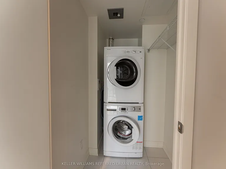 88 Harbour St #3207 — Photo 10