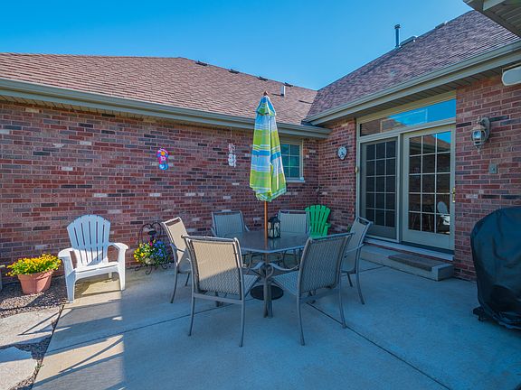 4th image of 2341 Bluestone Bay Dr
