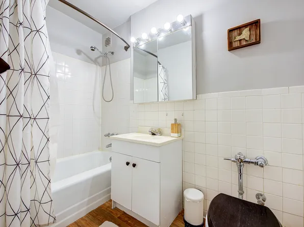 66-01 Burns Street image 20 of 28