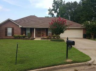 32 Jennifer Ct, Madison, MS 39110