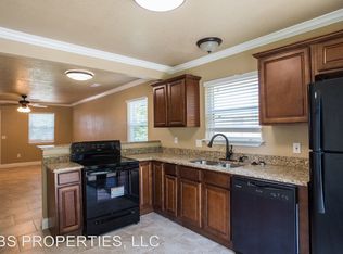 1911 S 40th St APT A, Springdale, AR 72762