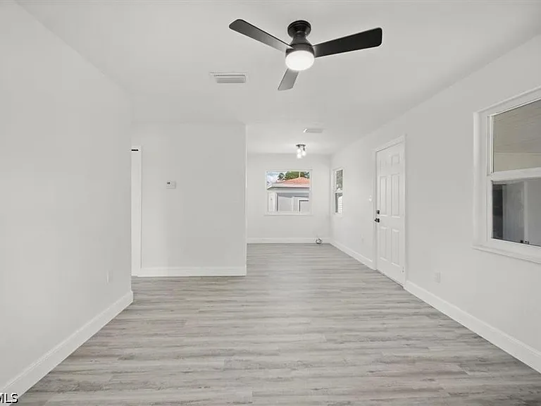 1644 Pawnee St — Photo 4