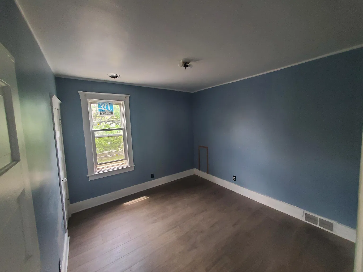 3257 Evaline Ave — Photo 2
