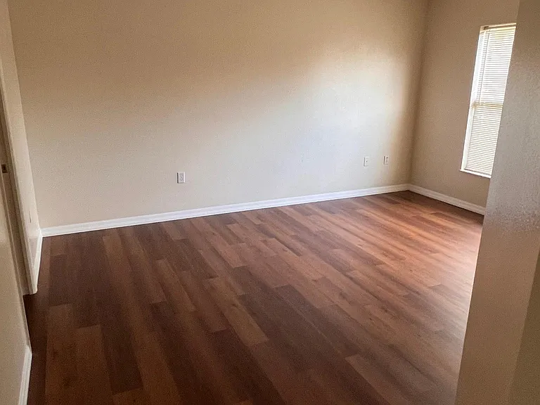 1739 Nestlewood Trl — Photo 5