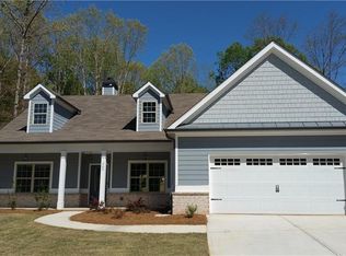 260 White Trillium Dr, Hoschton, GA 30548