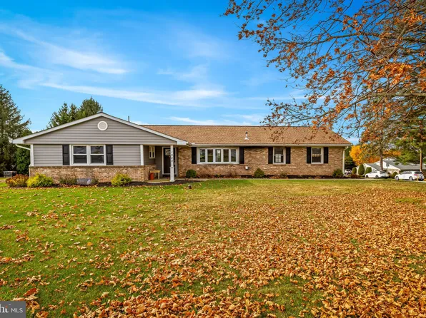 1020 Highfield Dr, Hampstead, MD 21074