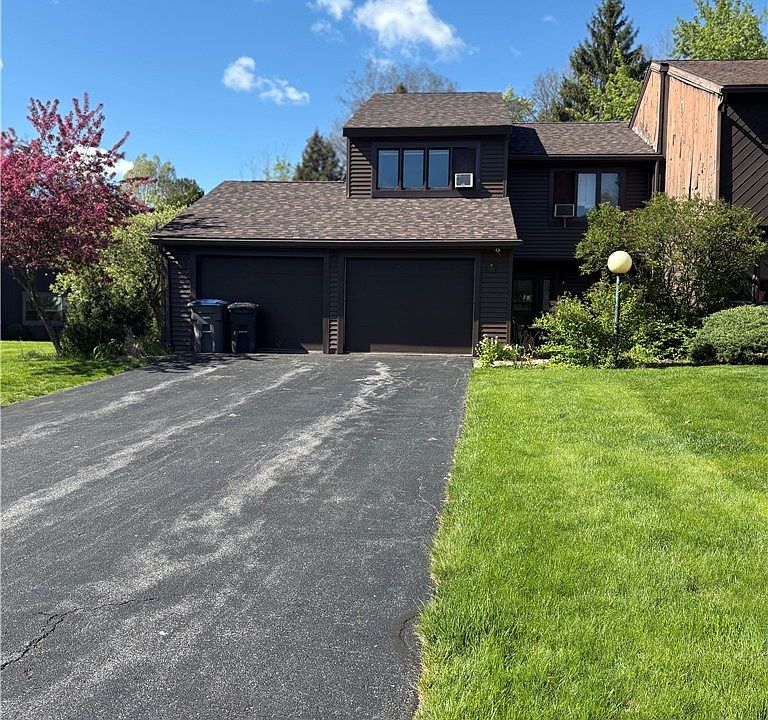 1st image of 7 Jarvis Dr