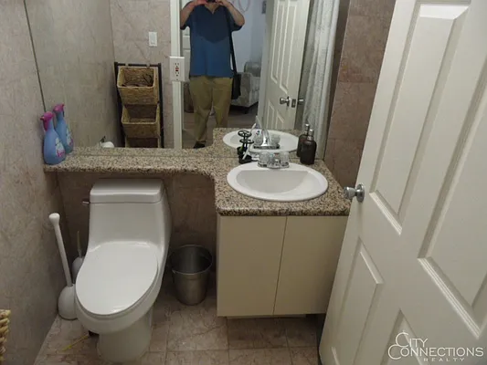 Rented by City Connections Realty | media 29