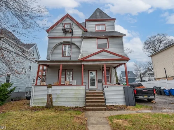 31 Chestnut St, East Orange City, NJ 07018