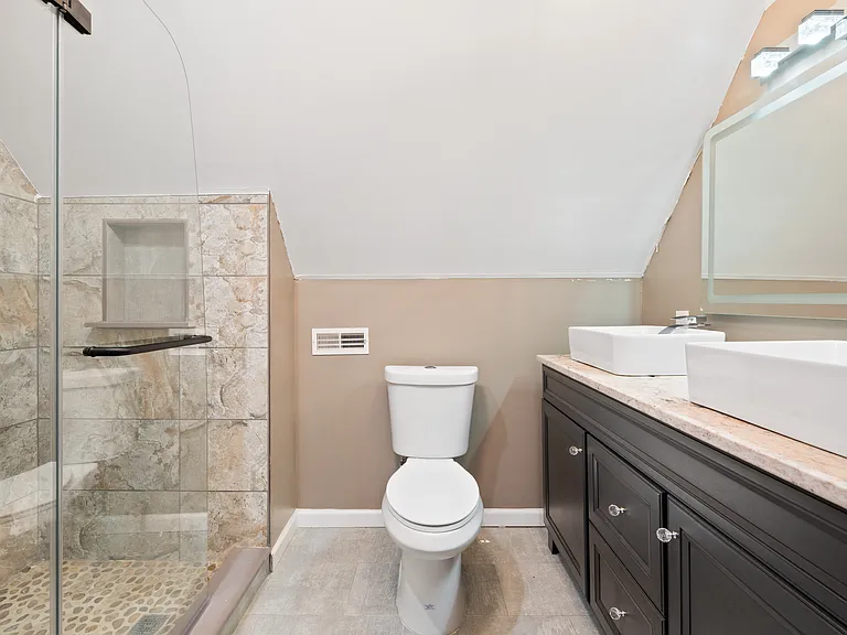 16525 Edinborough Rd — Photo 19