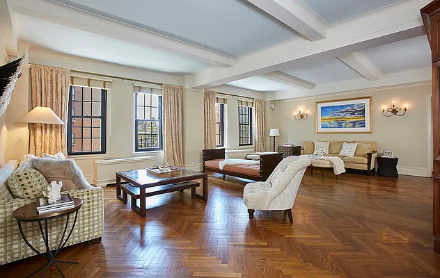 Sold by Coleman Real Estate Group | media 38