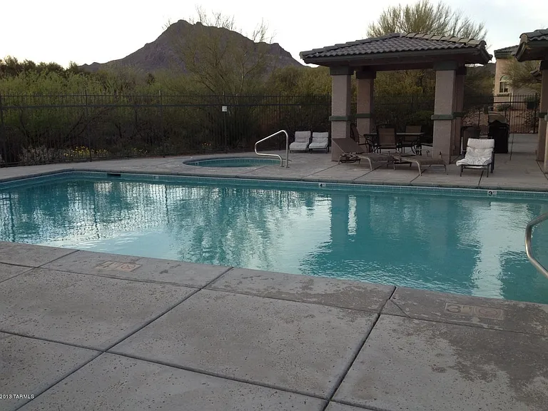 5695 W Treasure Cove Loop — Photo 12