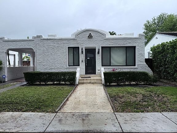 3rd image of 1720 SW 22nd Ter