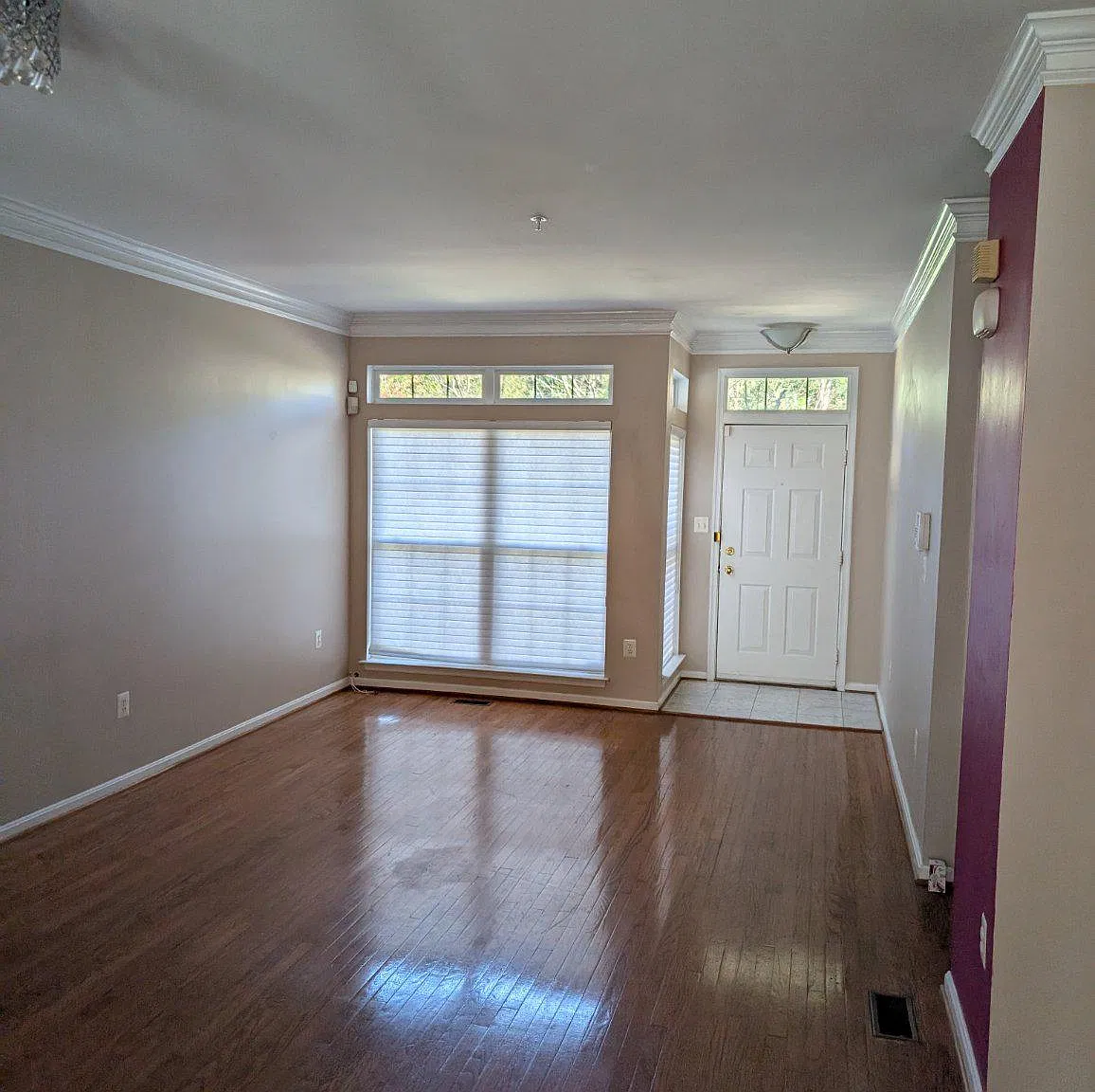 4 bed, 3.5 bath, 1852 sqft, $3,195 — Photo 4