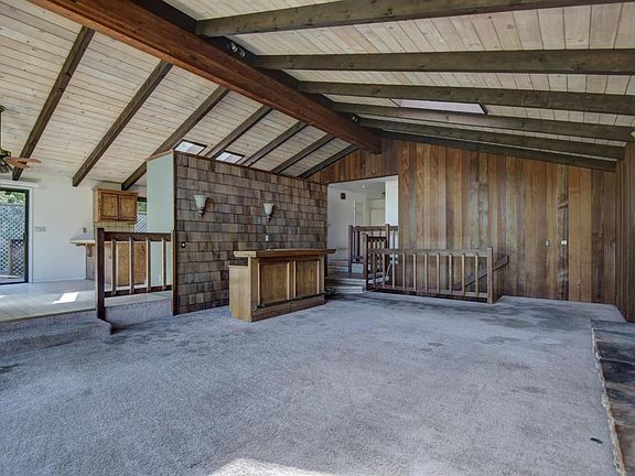 5th image of 736 Encino Dr