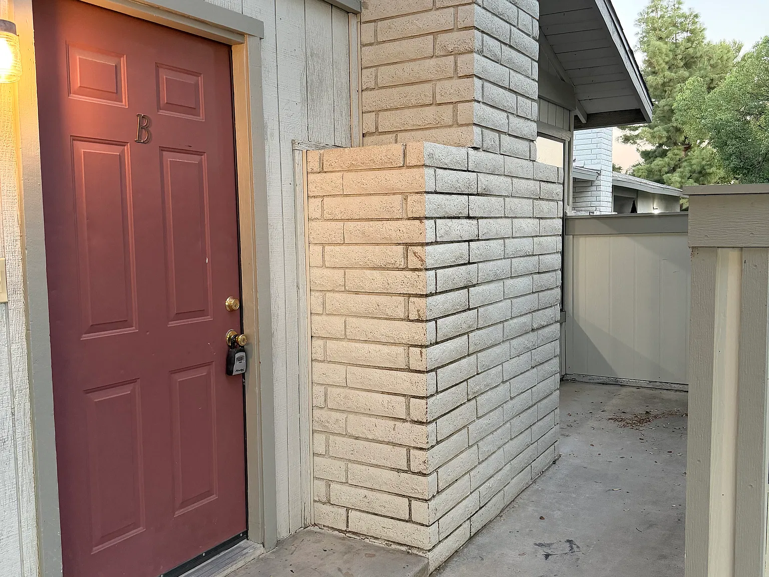 2 bed, 900 sqft, $1,700 — Photo 3