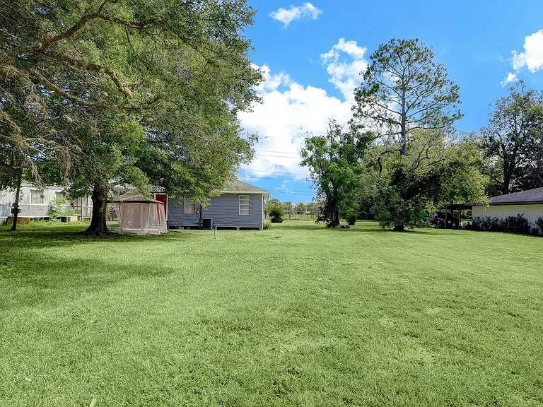 308 Bennett Dr — Photo 12