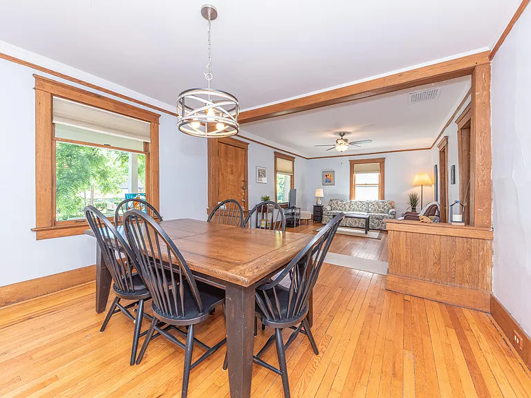 1123 W Huron St — Photo 20