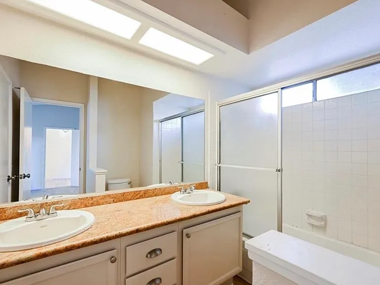 4405 McBride Dr — Photo 8